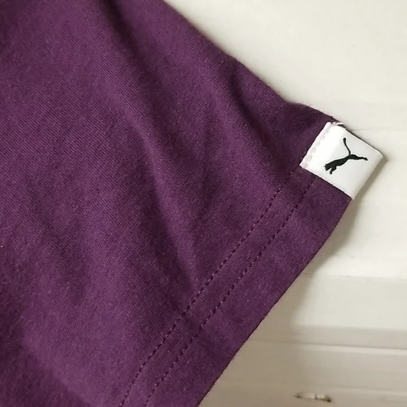 Puma women's sz XL tshirt - Picture 3 of 7